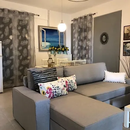 Sofia's Pearl Beachfront Maisonette * Nea Kallikrateia