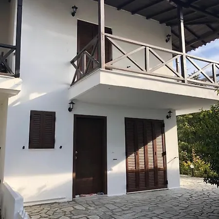 Sofia's Pearl Beachfront Maisonette Сasa de vacaciones Nea Kallikrateia