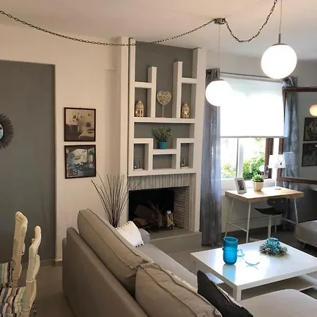 Sofia's Pearl Beachfront Maisonette