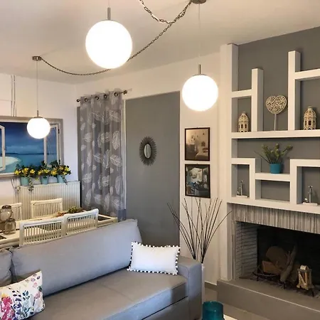 Sofia's Pearl Beachfront Maisonette