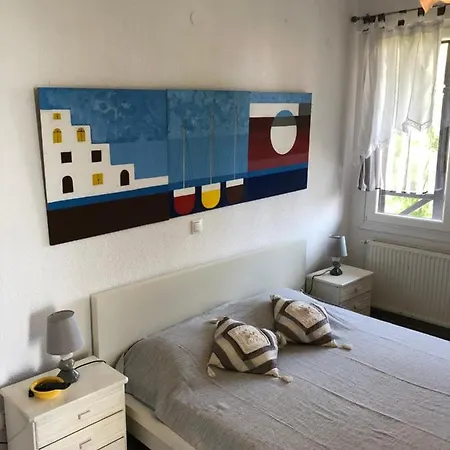 Sofia's Pearl Beachfront Maisonette *